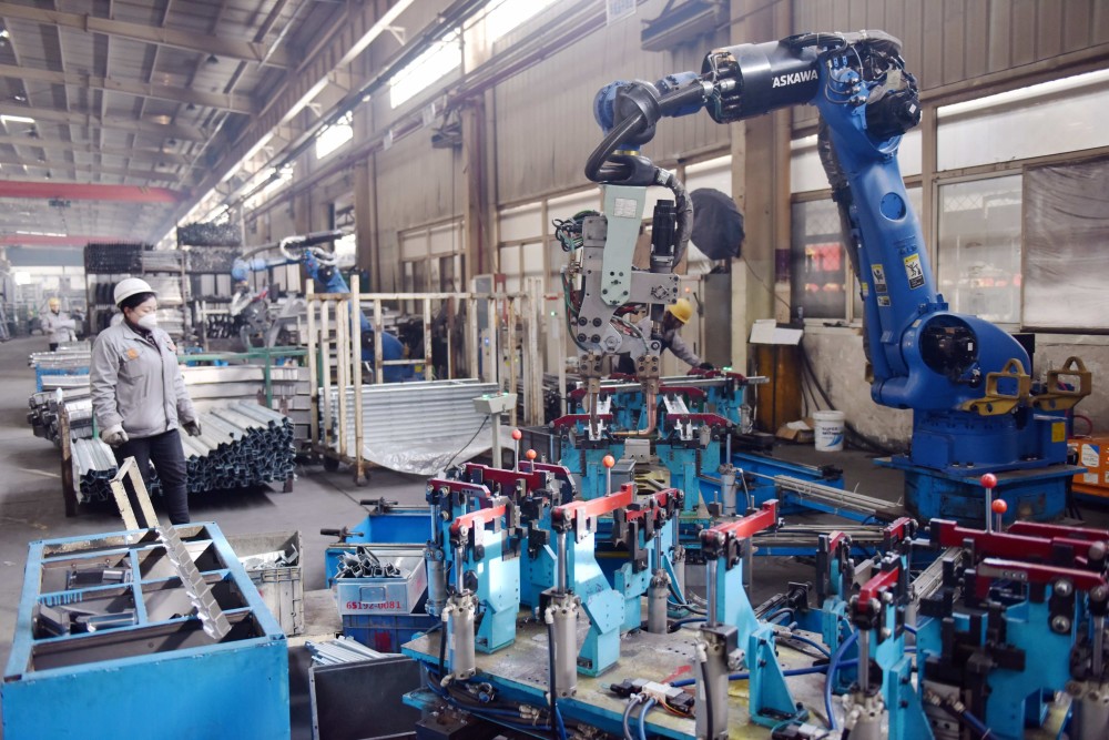 定州市宏遠機械加速企業自動化,智能化裝備的研發和.