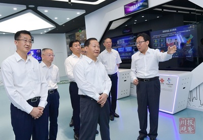 深化5G網(wǎng)絡建設與研發(fā)應用 彭清華調(diào)研強調(diào)搶占信息技術(shù)前沿